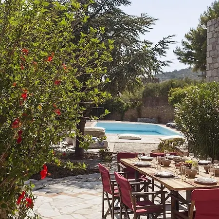 Mani Tower By Olive * Itylo