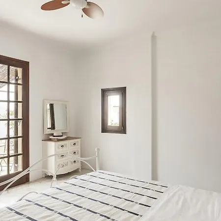 Villa Mani Tower By Olive Oitilon