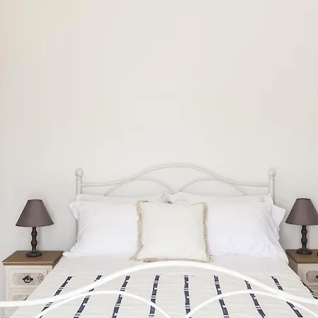 Mani Tower By Olive Вилла Итилон