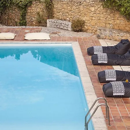 Mani Tower By Olive Villa *