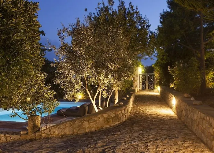 Mani Tower By Olive * Oítilon