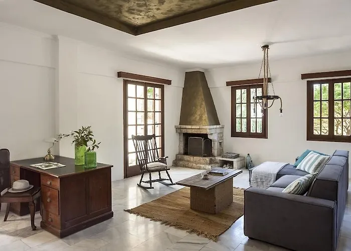 Mani Tower By Olive * 奥伊蒂龙