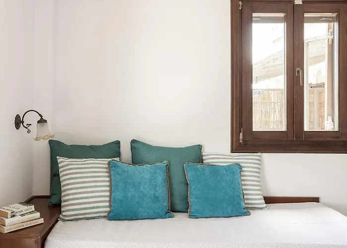 Mani Tower By Olive Oítilon