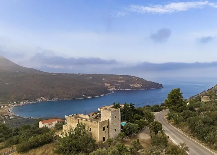 Mani Tower By Olive Villa