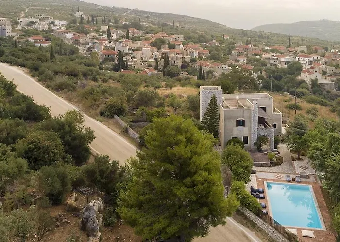 Mani Tower By Olive * 奥伊蒂龙