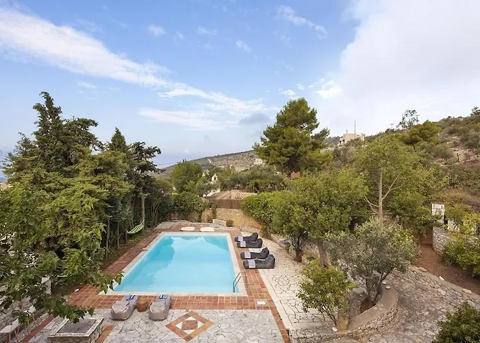 Villa Mani Tower By Olive *